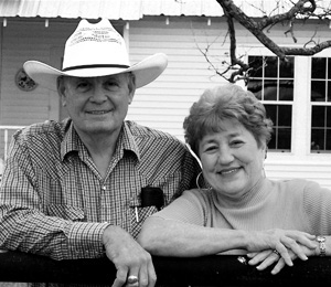 Tom and Cadie Davison of Reagan, Texas Celebrate 50th Wedding Anniversary
